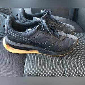 Nike Air Max Pre-Day Sneaker